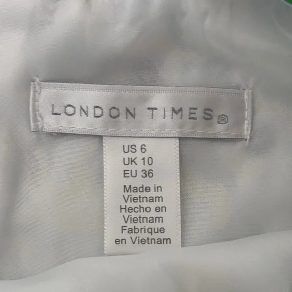 London Times Elegant Gray and White Dress - Picture 2 of 4